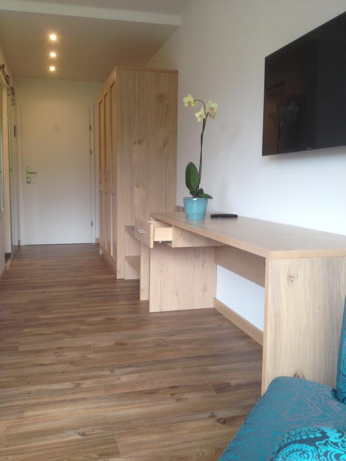 Seehotel Lilly Strobl Exterior foto